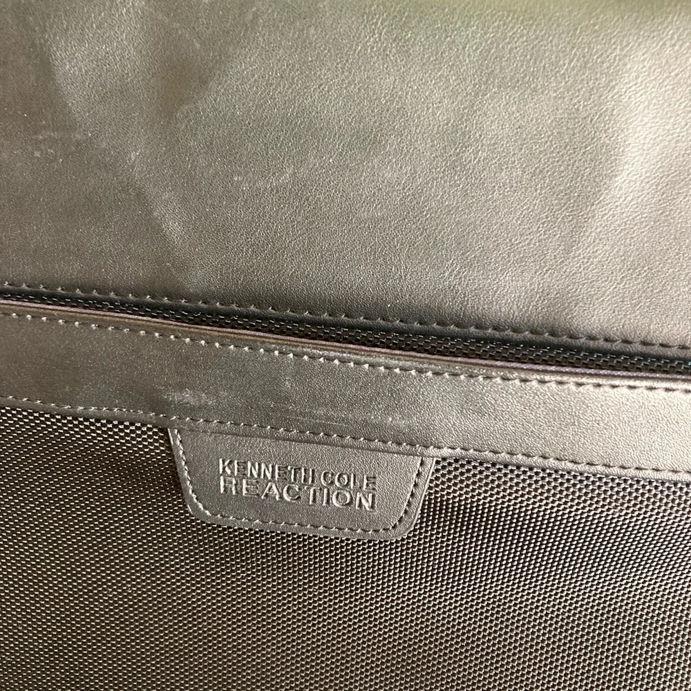 Kenneth Cole Reaction Black laptop case